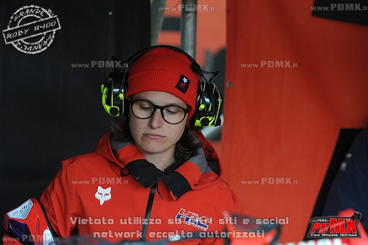 ROB_5226 (Copy).JPG